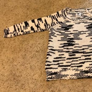 American Eagle Black and White Knit Sweater